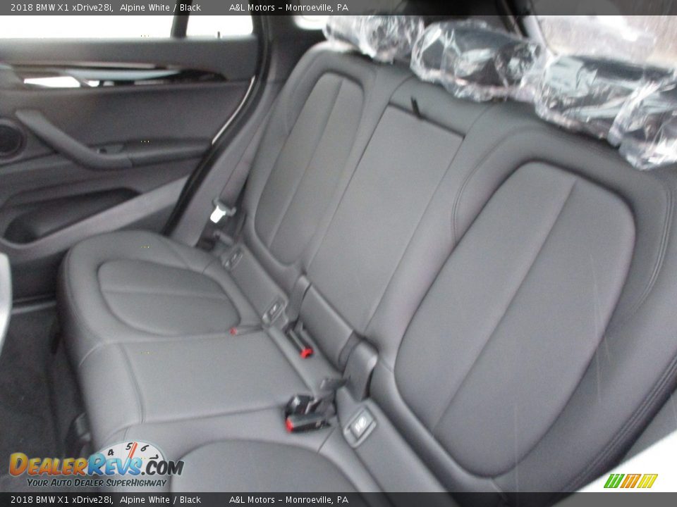 2018 BMW X1 xDrive28i Alpine White / Black Photo #4