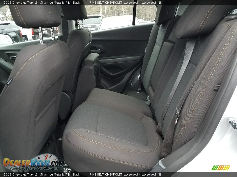 2018 Chevrolet Trax LS Silver Ice Metallic / Jet Black Photo #6