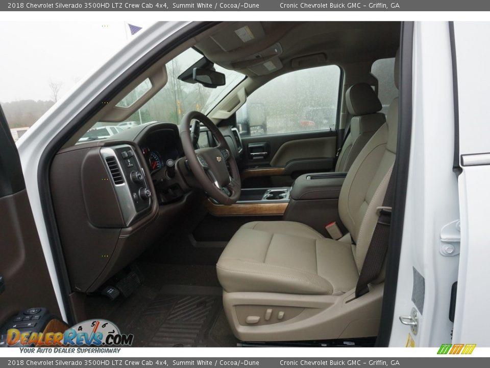 Cocoa/­Dune Interior - 2018 Chevrolet Silverado 3500HD LTZ Crew Cab 4x4 Photo #5