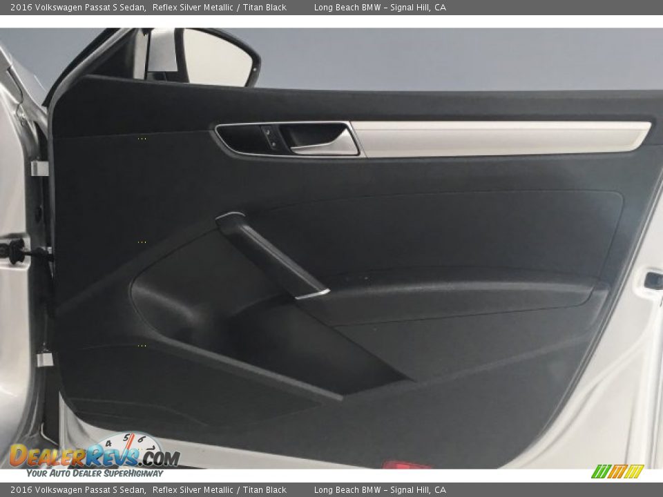 2016 Volkswagen Passat S Sedan Reflex Silver Metallic / Titan Black Photo #24