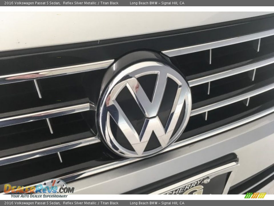 2016 Volkswagen Passat S Sedan Reflex Silver Metallic / Titan Black Photo #27