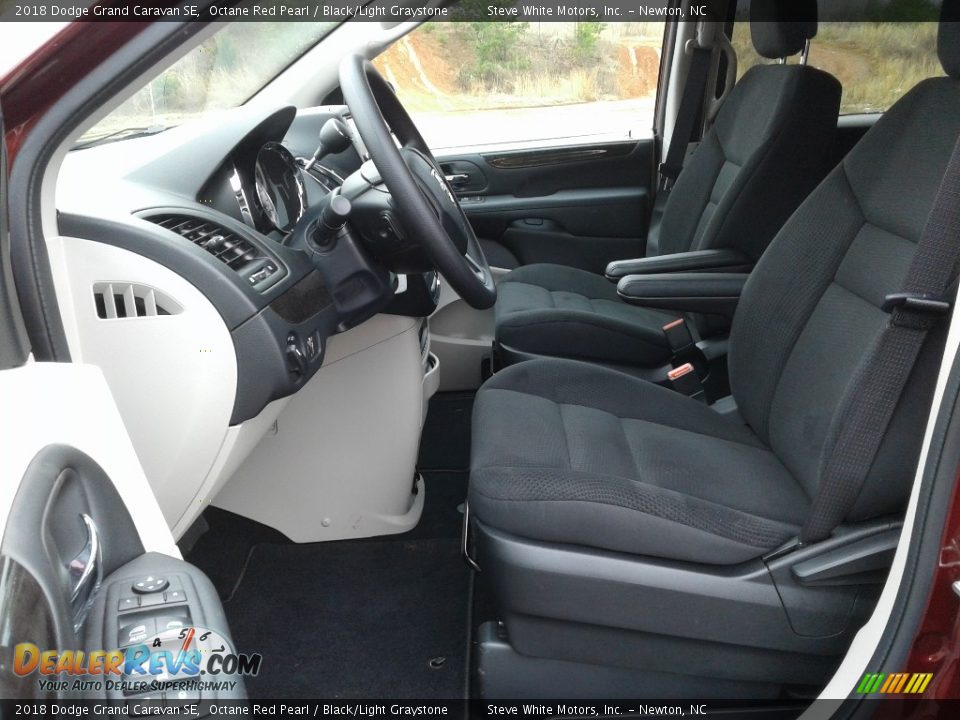 2018 Dodge Grand Caravan SE Octane Red Pearl / Black/Light Graystone Photo #11