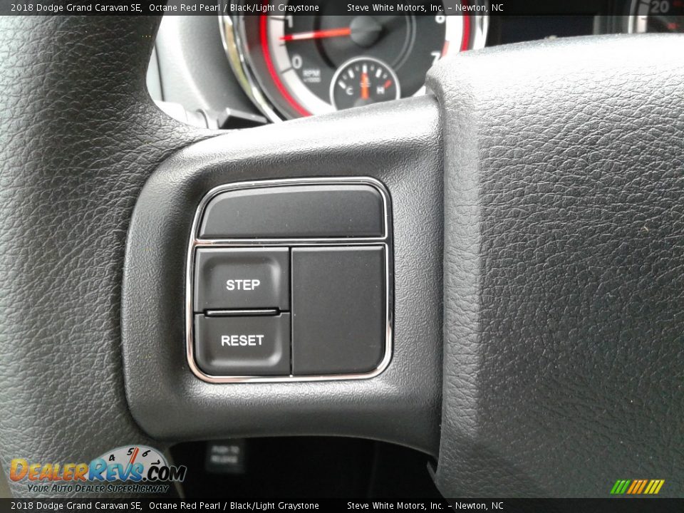 2018 Dodge Grand Caravan SE Octane Red Pearl / Black/Light Graystone Photo #19