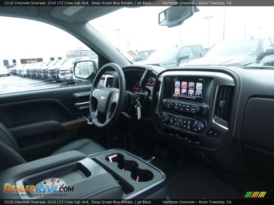 2018 Chevrolet Silverado 1500 LTZ Crew Cab 4x4 Deep Ocean Blue Metallic / Jet Black Photo #11