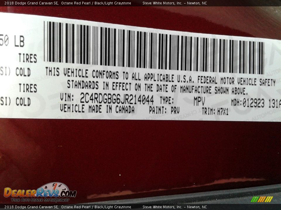 2018 Dodge Grand Caravan SE Octane Red Pearl / Black/Light Graystone Photo #33