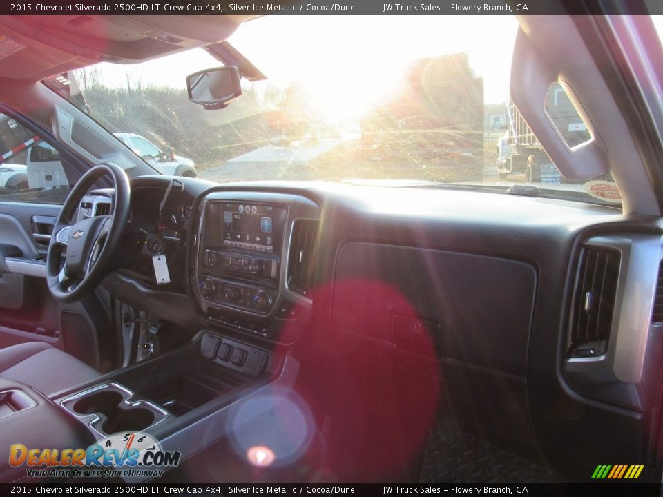 2015 Chevrolet Silverado 2500HD LT Crew Cab 4x4 Silver Ice Metallic / Cocoa/Dune Photo #29