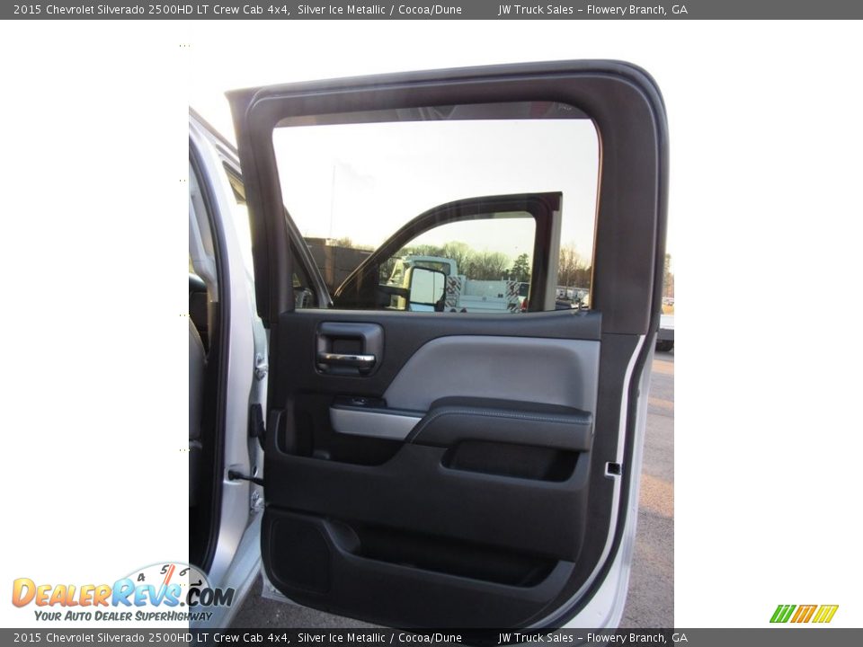 2015 Chevrolet Silverado 2500HD LT Crew Cab 4x4 Silver Ice Metallic / Cocoa/Dune Photo #30