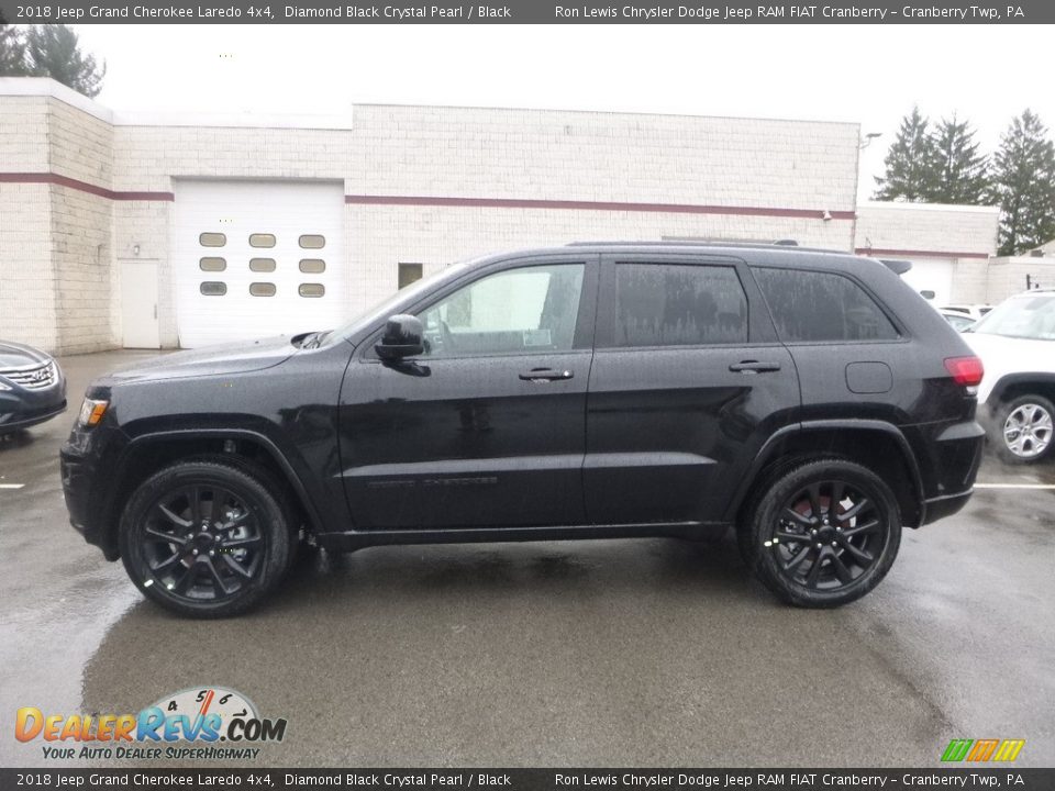 2018 Jeep Grand Cherokee Laredo 4x4 Diamond Black Crystal Pearl / Black Photo #2