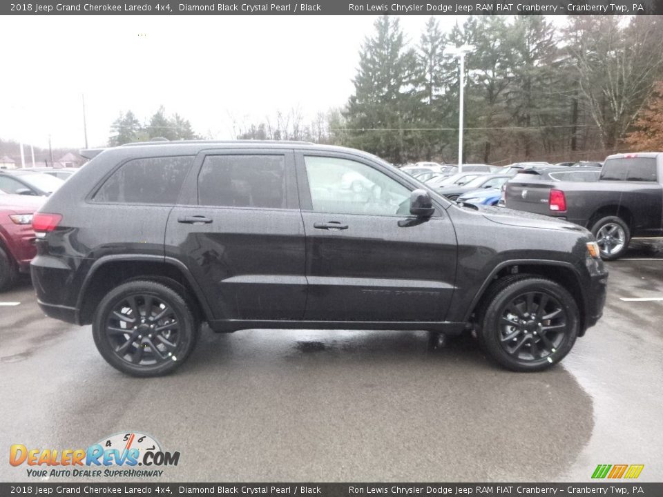 2018 Jeep Grand Cherokee Laredo 4x4 Diamond Black Crystal Pearl / Black Photo #6