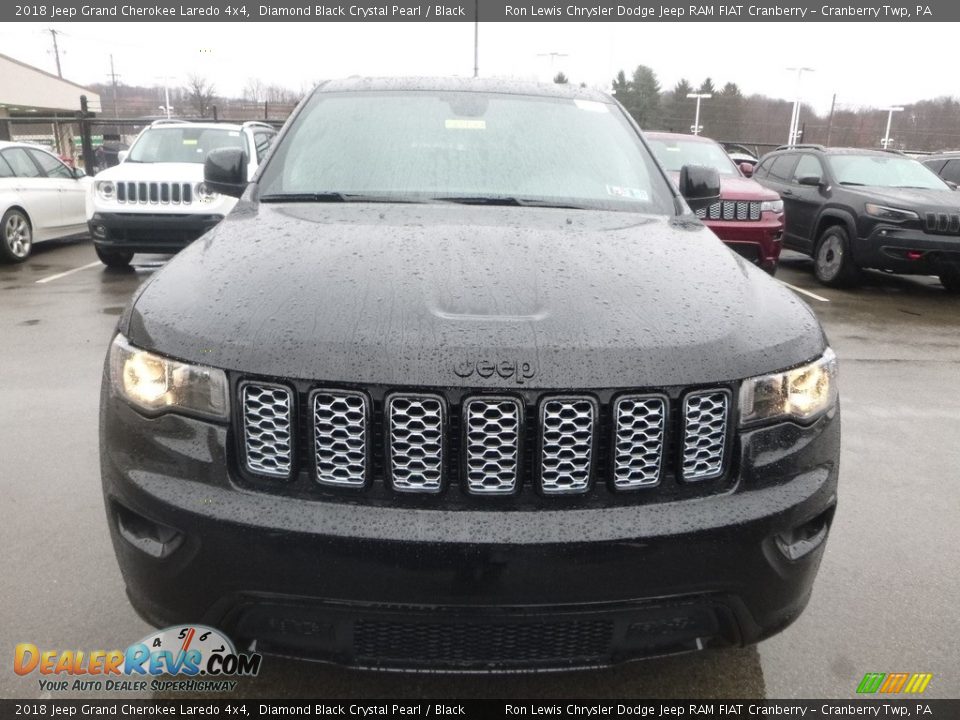 2018 Jeep Grand Cherokee Laredo 4x4 Diamond Black Crystal Pearl / Black Photo #8