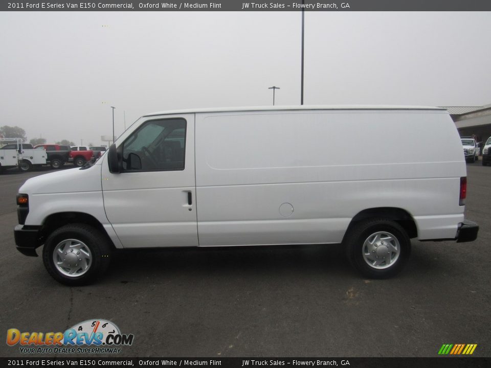 2011 Ford E Series Van E150 Commercial Oxford White / Medium Flint Photo #2