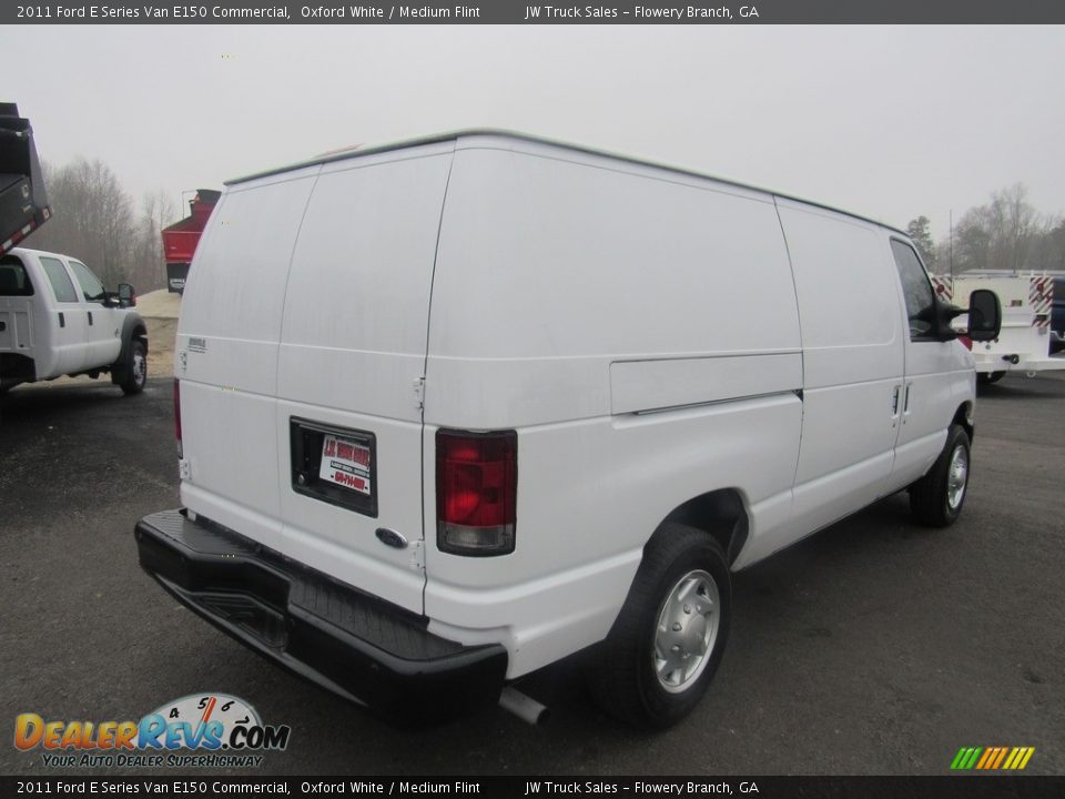 2011 Ford E Series Van E150 Commercial Oxford White / Medium Flint Photo #5