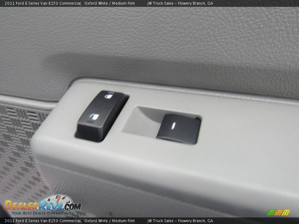 2011 Ford E Series Van E150 Commercial Oxford White / Medium Flint Photo #18