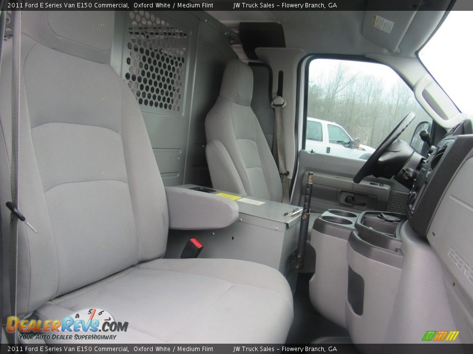 2011 Ford E Series Van E150 Commercial Oxford White / Medium Flint Photo #19