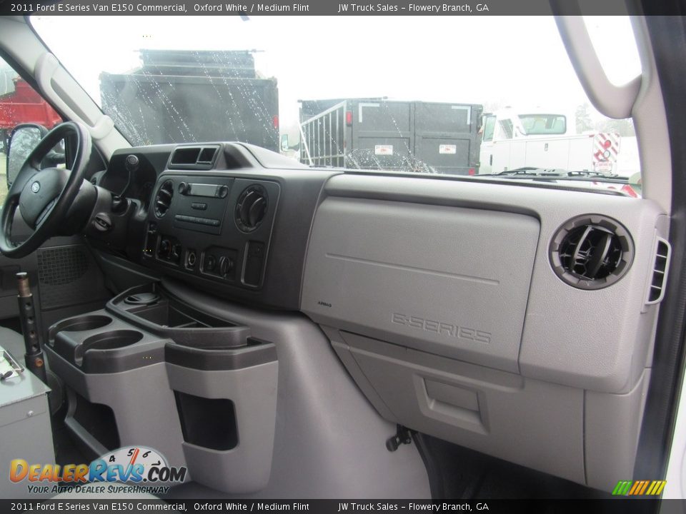 2011 Ford E Series Van E150 Commercial Oxford White / Medium Flint Photo #21