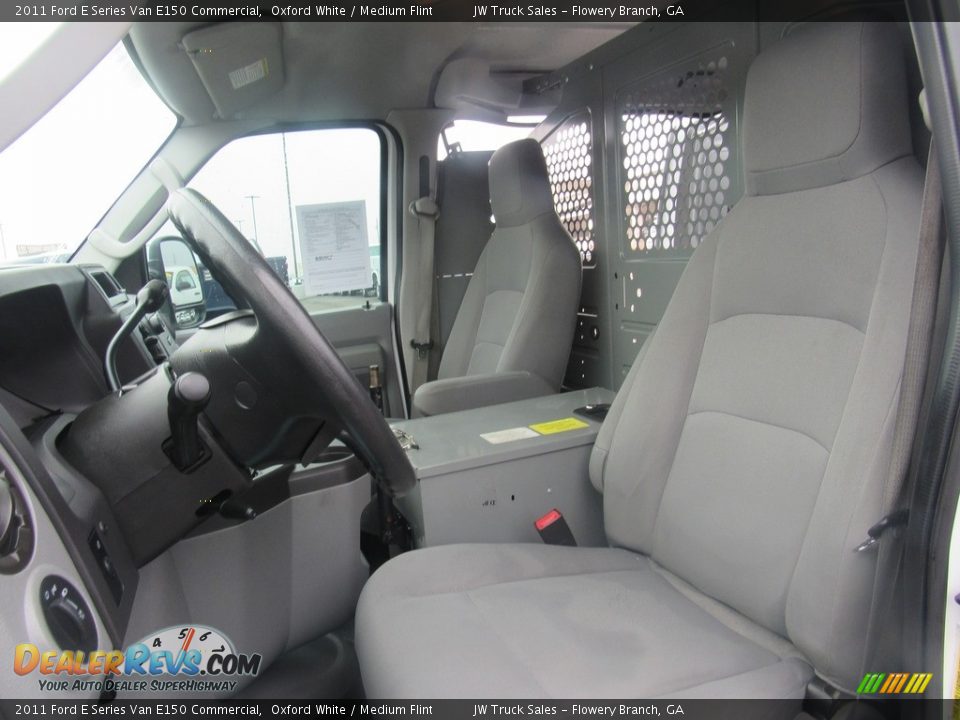 2011 Ford E Series Van E150 Commercial Oxford White / Medium Flint Photo #24