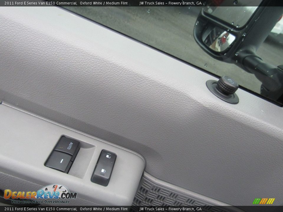 2011 Ford E Series Van E150 Commercial Oxford White / Medium Flint Photo #29