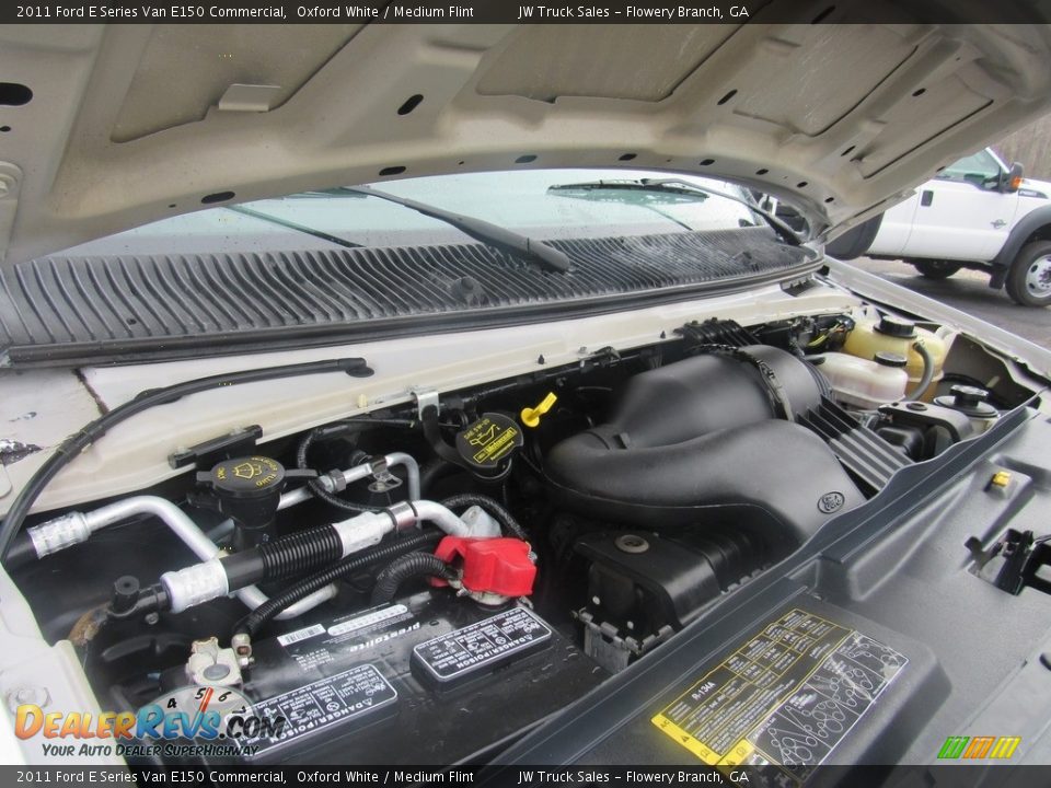 2011 Ford E Series Van E150 Commercial Oxford White / Medium Flint Photo #33