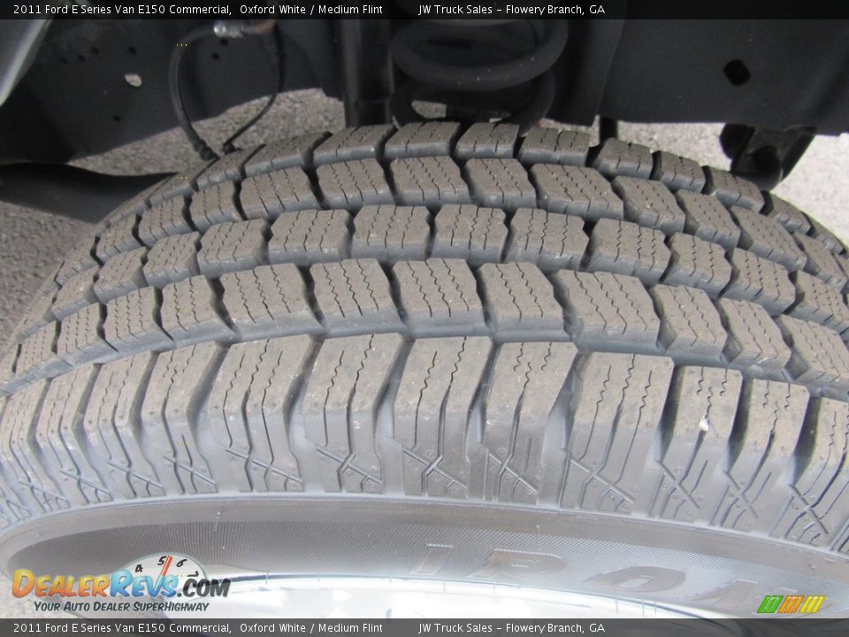 2011 Ford E Series Van E150 Commercial Oxford White / Medium Flint Photo #35