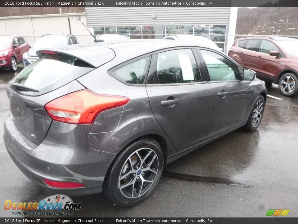 2018 Ford Focus SEL Hatch Magnetic / Charcoal Black Photo #2
