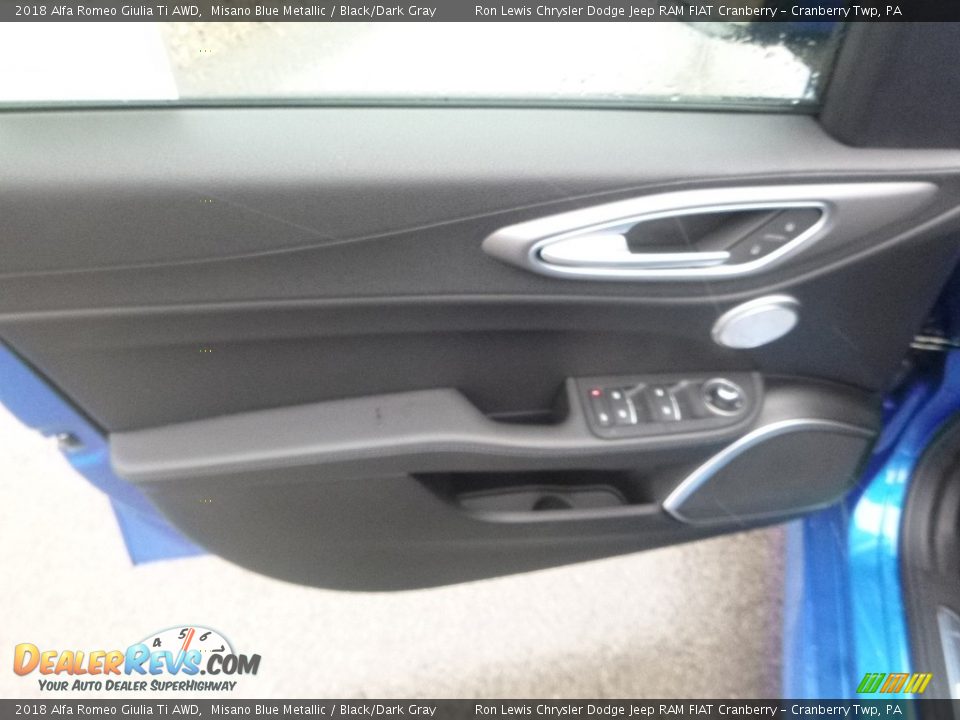 Door Panel of 2018 Alfa Romeo Giulia Ti AWD Photo #19