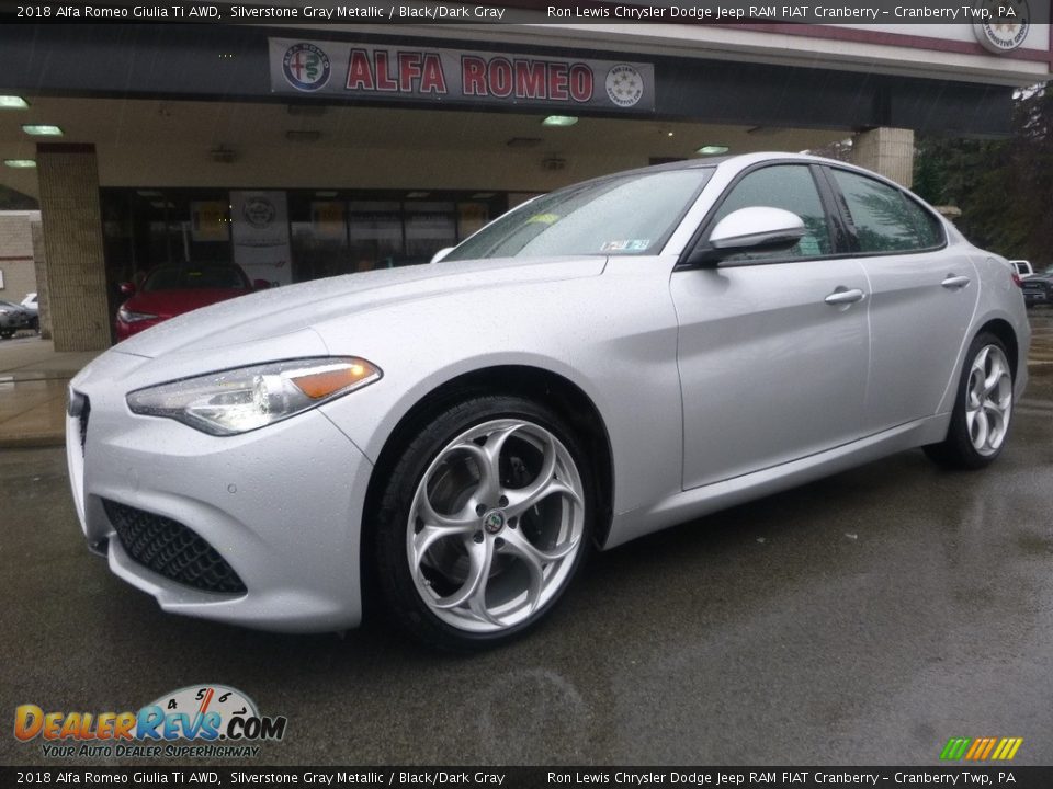 2018 Alfa Romeo Giulia Ti AWD Silverstone Gray Metallic / Black/Dark Gray Photo #2