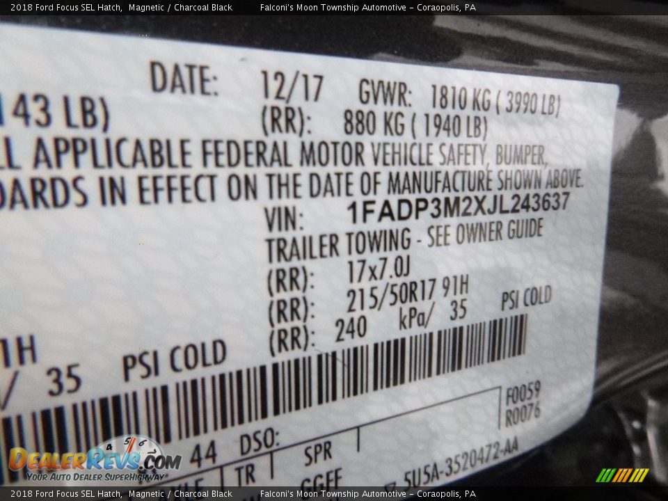 2018 Ford Focus SEL Hatch Magnetic / Charcoal Black Photo #12