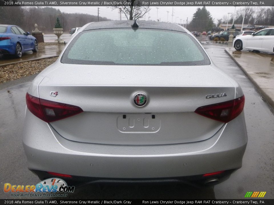 2018 Alfa Romeo Giulia Ti AWD Silverstone Gray Metallic / Black/Dark Gray Photo #6