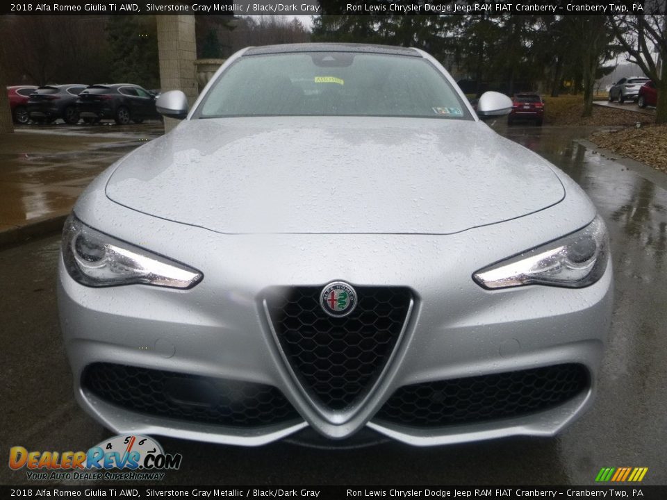 2018 Alfa Romeo Giulia Ti AWD Silverstone Gray Metallic / Black/Dark Gray Photo #12