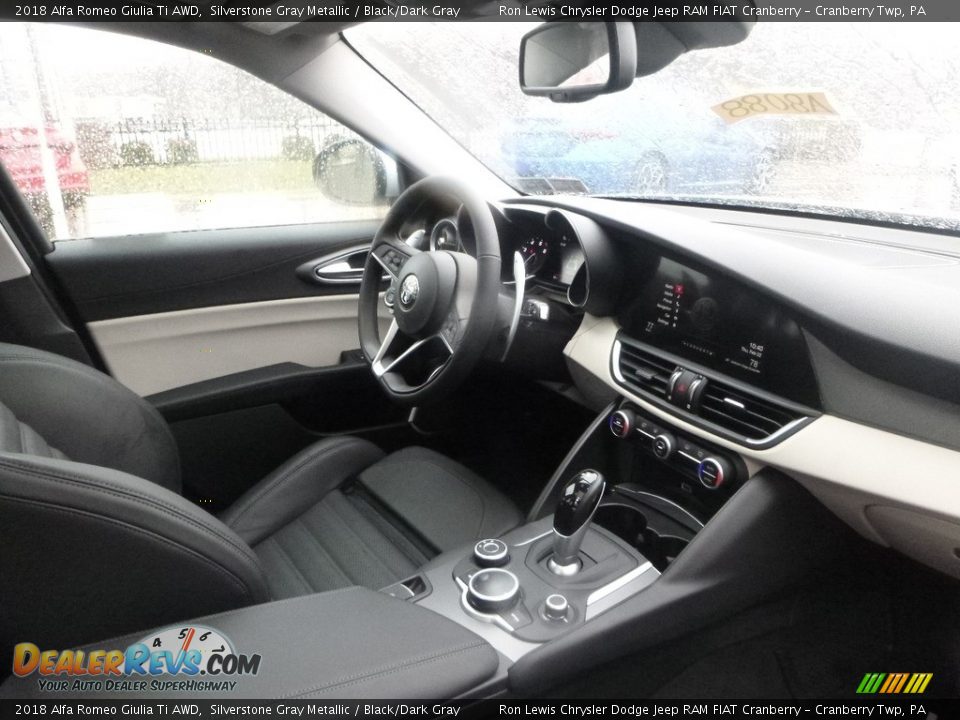 2018 Alfa Romeo Giulia Ti AWD Silverstone Gray Metallic / Black/Dark Gray Photo #15