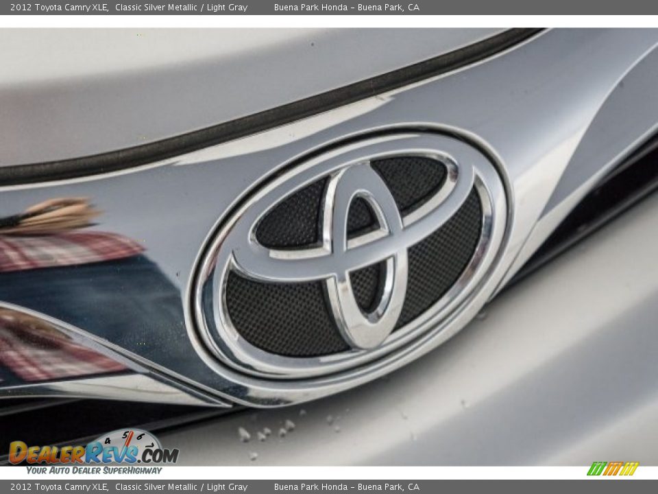 2012 Toyota Camry XLE Classic Silver Metallic / Light Gray Photo #19