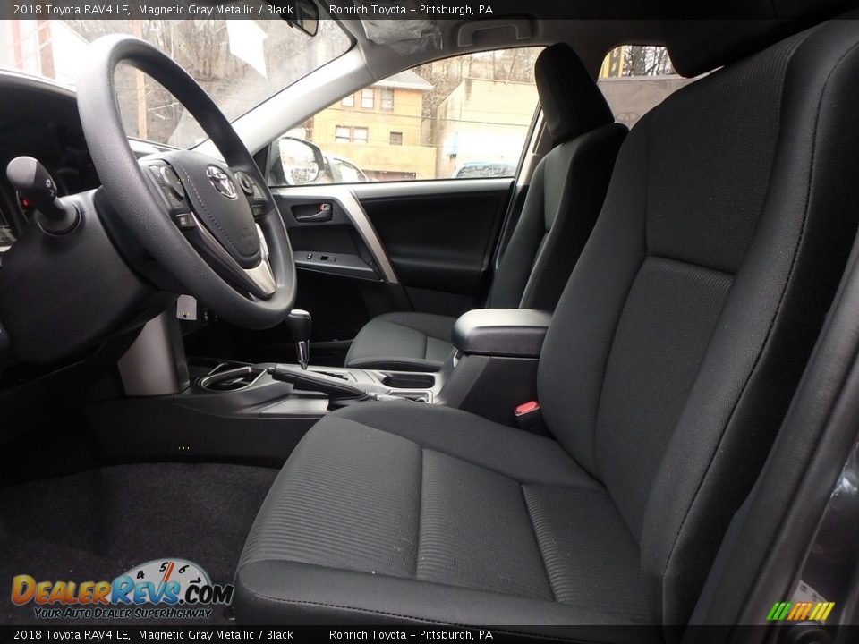 2018 Toyota RAV4 LE Magnetic Gray Metallic / Black Photo #6