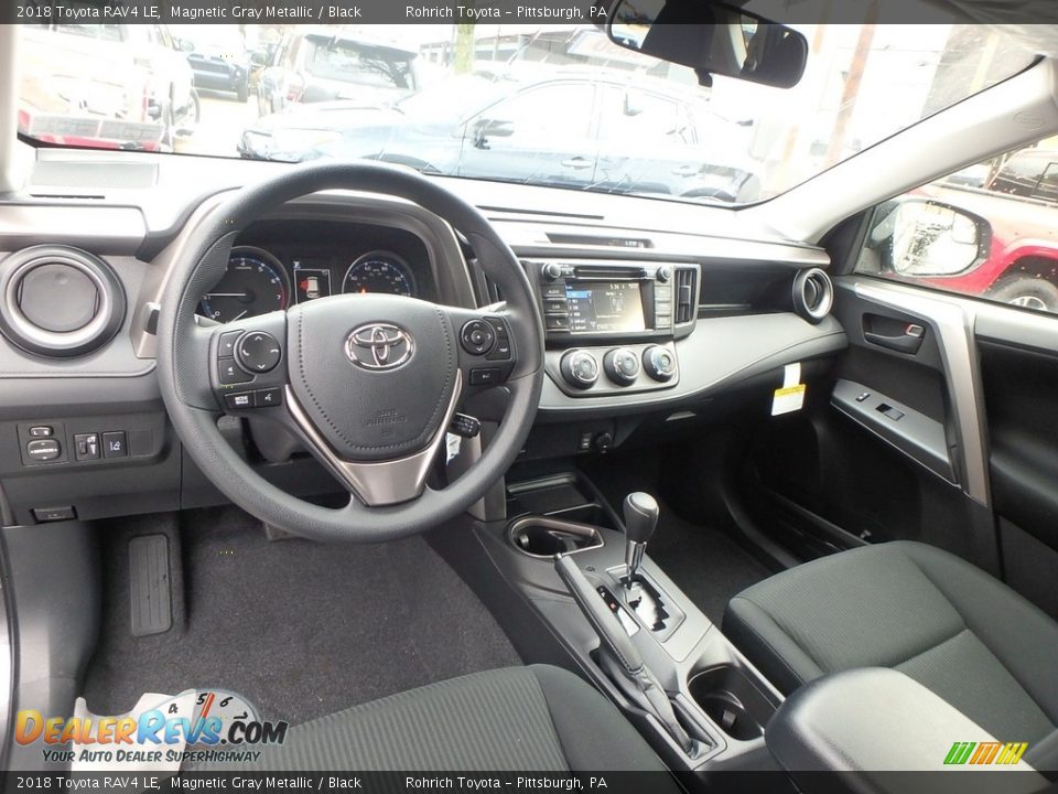 2018 Toyota RAV4 LE Magnetic Gray Metallic / Black Photo #8