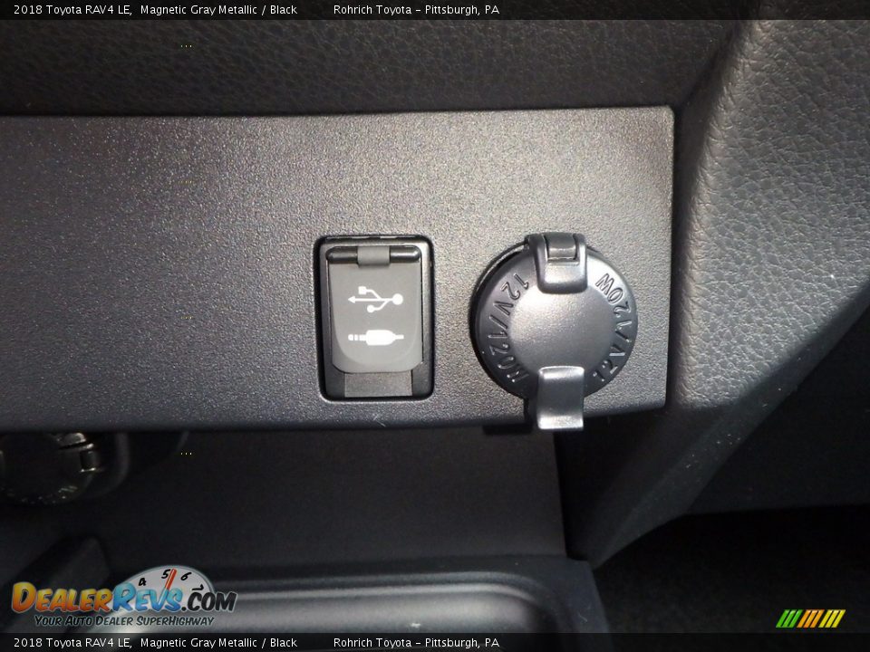 2018 Toyota RAV4 LE Magnetic Gray Metallic / Black Photo #15