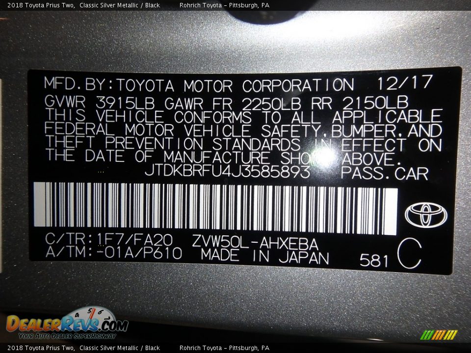 2018 Toyota Prius Two Classic Silver Metallic / Black Photo #10