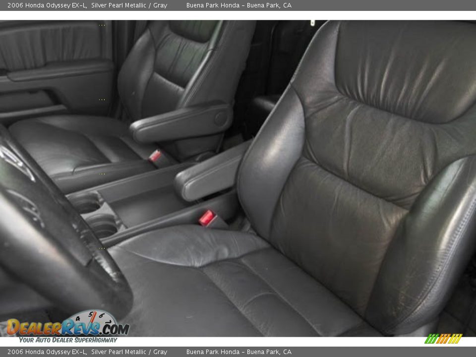 2006 Honda Odyssey EX-L Silver Pearl Metallic / Gray Photo #18