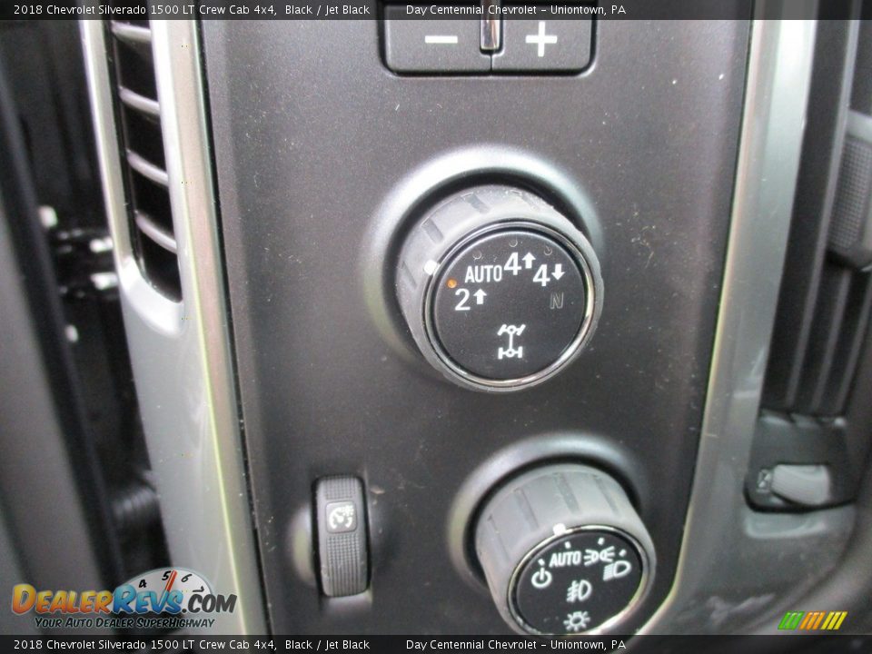 2018 Chevrolet Silverado 1500 LT Crew Cab 4x4 Black / Jet Black Photo #15