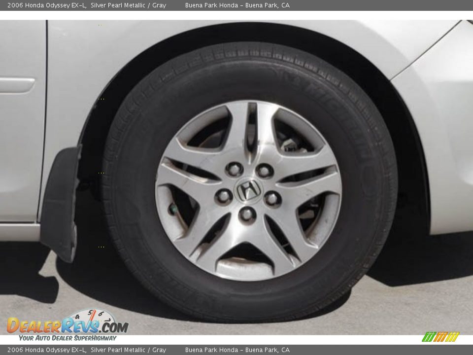 2006 Honda Odyssey EX-L Silver Pearl Metallic / Gray Photo #36