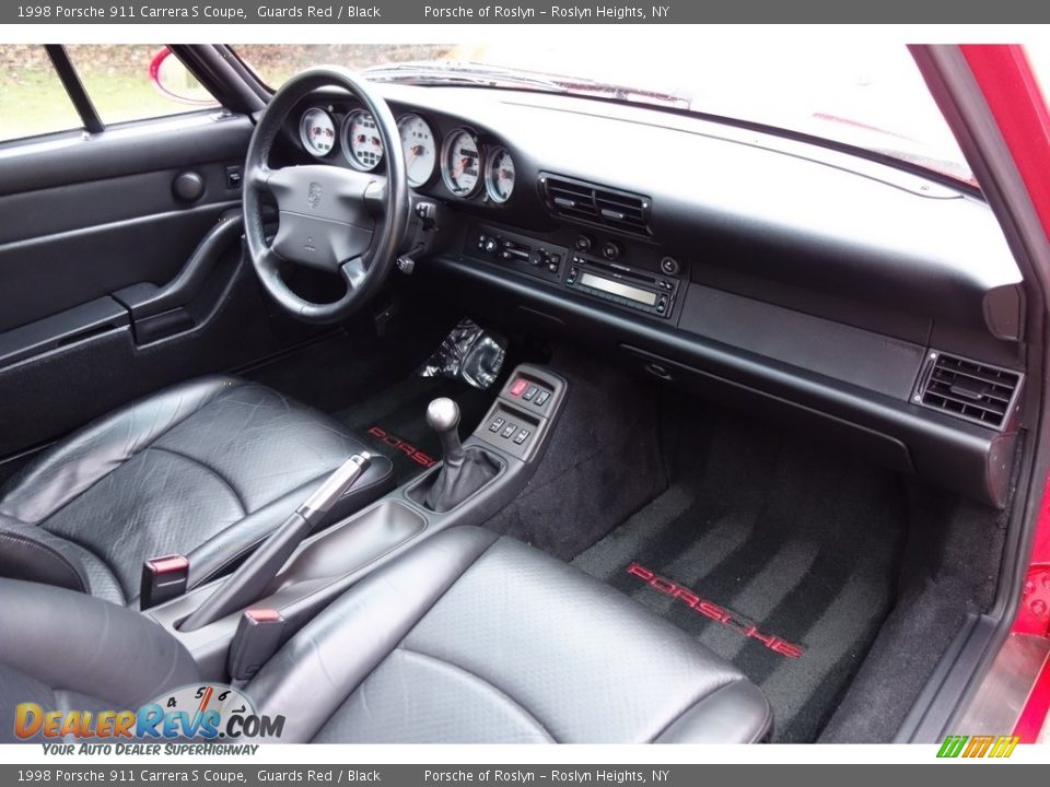 Dashboard of 1998 Porsche 911 Carrera S Coupe Photo #15