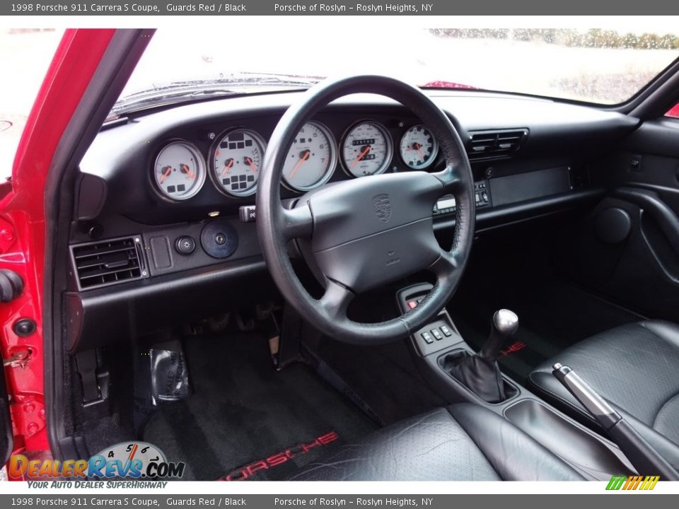 Dashboard of 1998 Porsche 911 Carrera S Coupe Photo #18