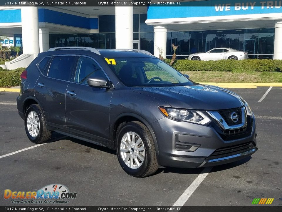 2017 Nissan Rogue SV Gun Metallic / Charcoal Photo #7