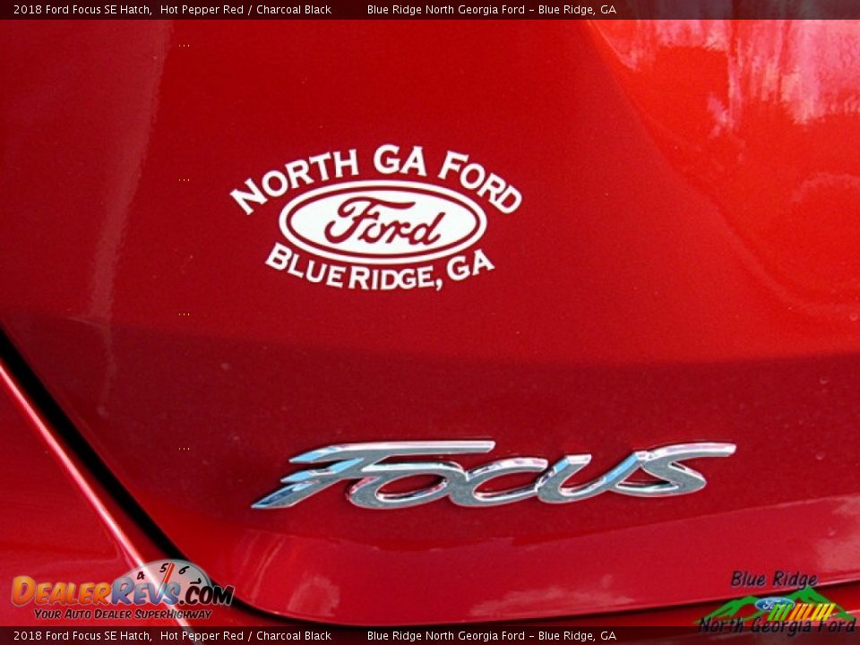 2018 Ford Focus SE Hatch Hot Pepper Red / Charcoal Black Photo #33