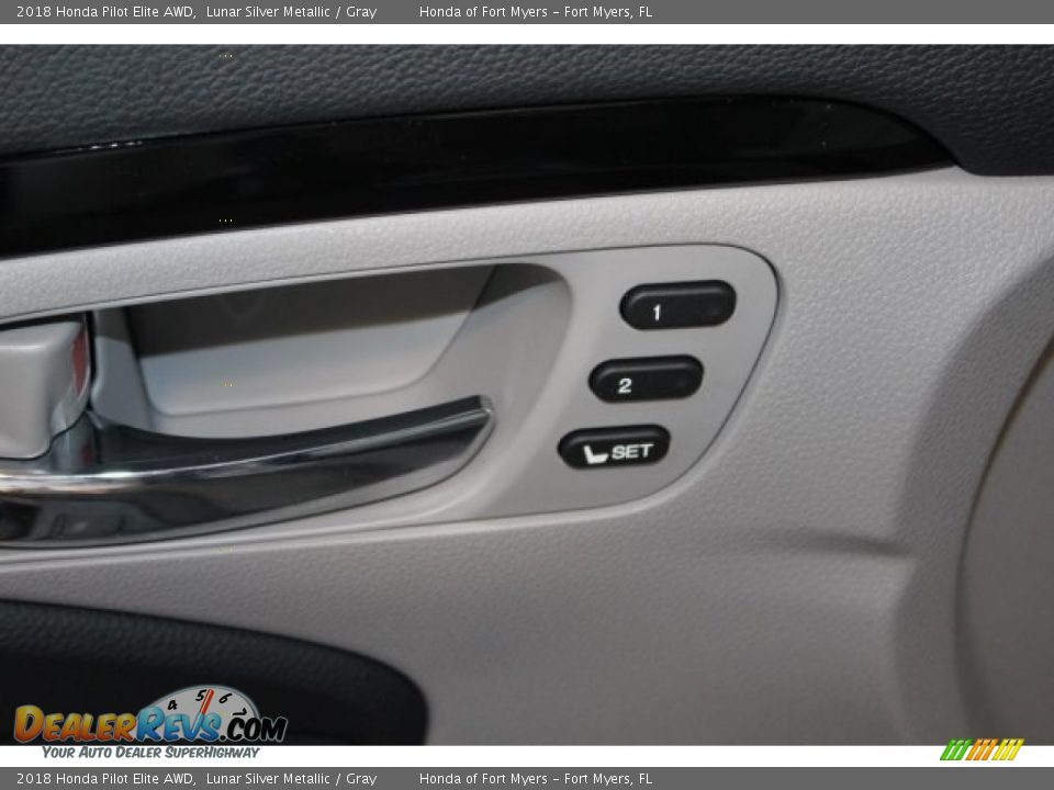 2018 Honda Pilot Elite AWD Lunar Silver Metallic / Gray Photo #15