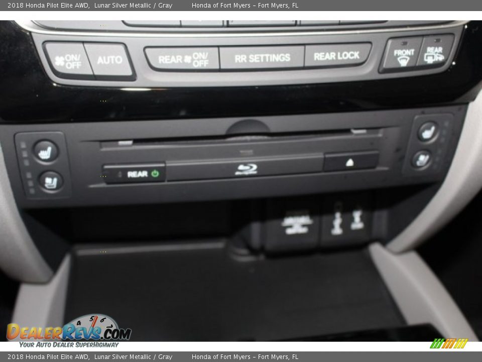 2018 Honda Pilot Elite AWD Lunar Silver Metallic / Gray Photo #30