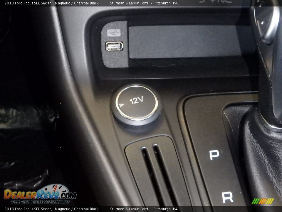 2018 Ford Focus SEL Sedan Magnetic / Charcoal Black Photo #14