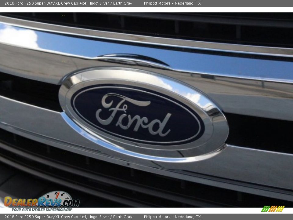 2018 Ford F250 Super Duty XL Crew Cab 4x4 Ingot Silver / Earth Gray Photo #4