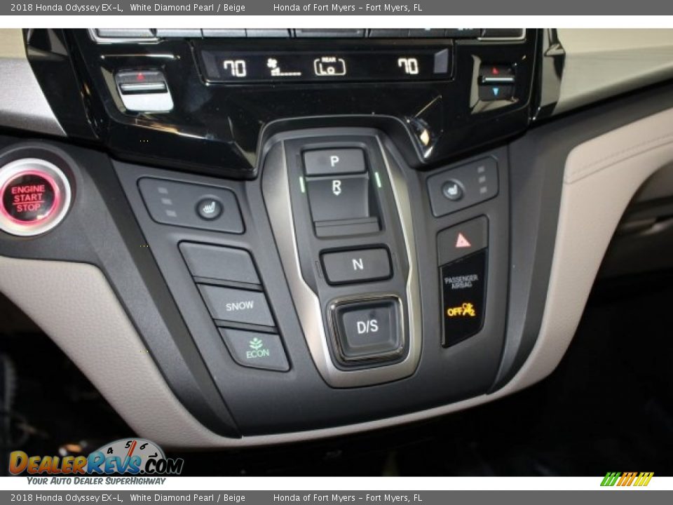 2018 Honda Odyssey EX-L White Diamond Pearl / Beige Photo #29