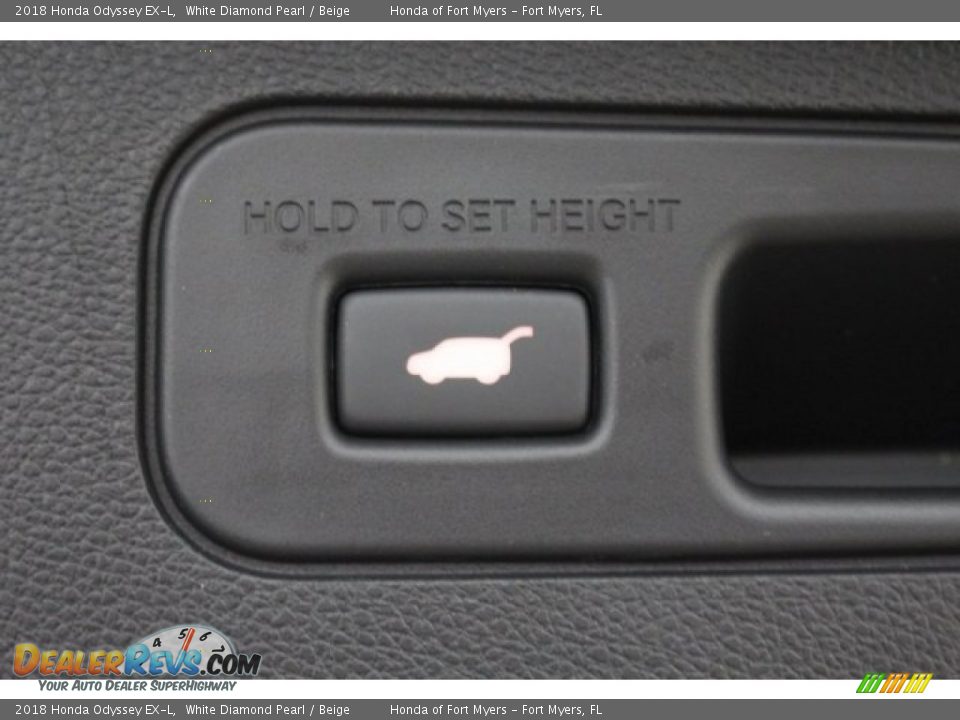2018 Honda Odyssey EX-L White Diamond Pearl / Beige Photo #36