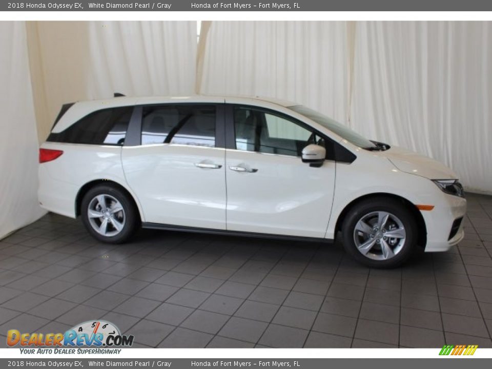 2018 Honda Odyssey EX White Diamond Pearl / Gray Photo #3