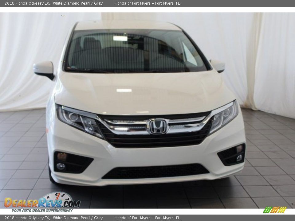 2018 Honda Odyssey EX White Diamond Pearl / Gray Photo #4